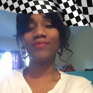 Meet your Posher, Tareva